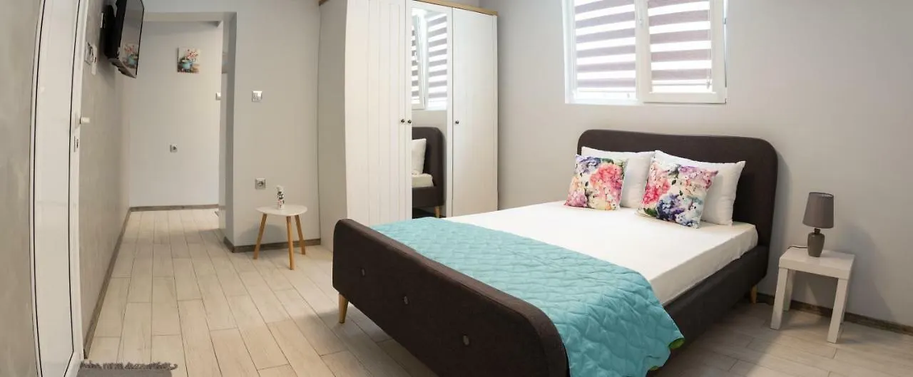 Apartment Morska Street Burgas City 0*,